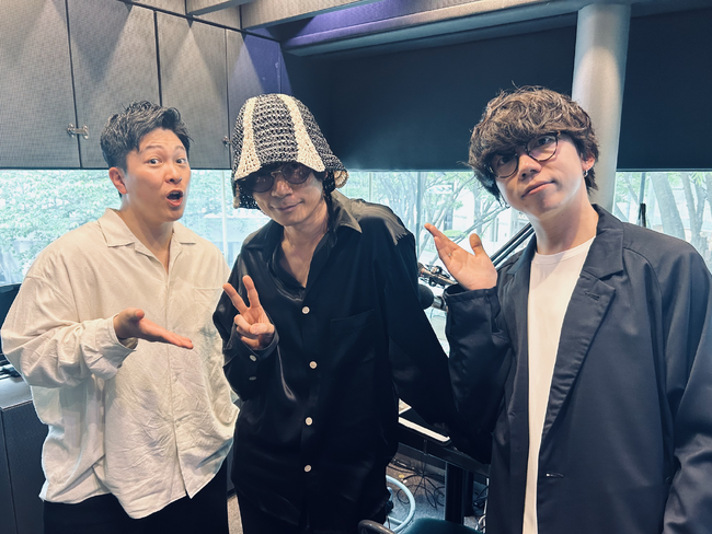 [Alexandros]川上洋平、sumikaのラジオに登場！　“孤独”と向き合う創作の日々、アルバム秘話を語り尽くす。ライブ前の“食事ルーティン”も披露。J-WAVE『SPARK』5/12（月）放送
