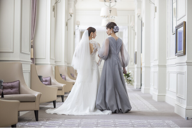 【5/11の母の日】変わる令和の結婚式に、お母様のためだけにデザインした「マザードレス」を。