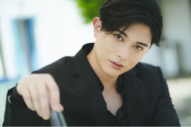 砂川脩弥が30歳を記念し2nd写真集「By me…」を発売！ベトナム・ダナンでの人生初海外ロケで大人の魅力にフォーカス