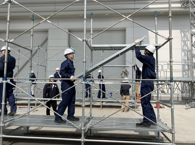 足場作業の墜落事故ゼロへ──　　　　　　　　　　　　　　　　　　　　　　　　　　　　　　タカミヤの安全教育、受講者3,000人を突破