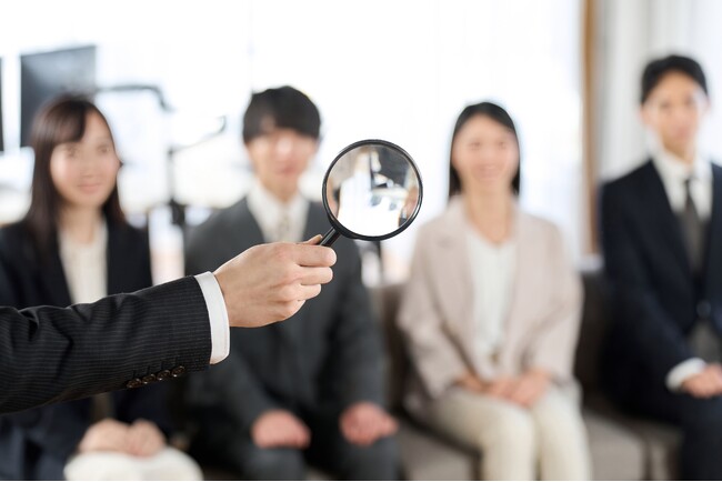 企業の51.4％が正社員不足、4月としては過去最高…「2024年問題」から1年、建設・物流業は依然約7割が人手不足