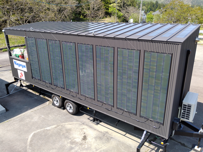 「曲がる太陽電池」トレーラーハウスにおけるキロワット級実証開始
