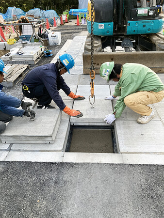 高機能化舗装「マルチペイブ(TM)」を開発し、実物大モックアップを構築