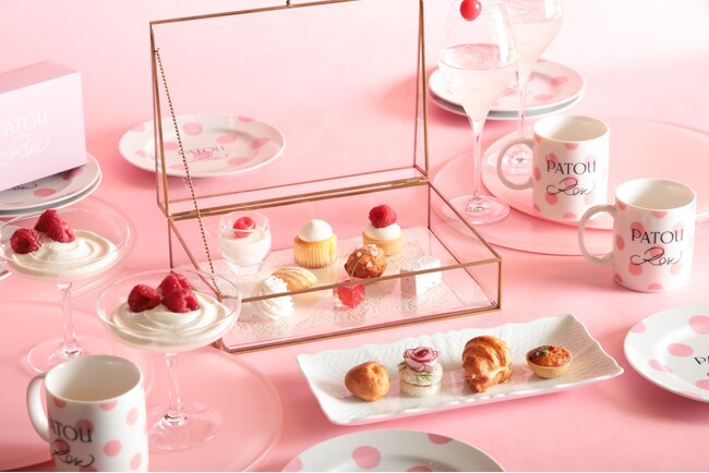 【W大阪】フランス・パリ発のファッションブランドパトゥ（Patou）とのコラボレーションカフェを期間限定で開催