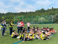 江戸川大学こどもコミュニケーション学科の学生が小学生向けの宿泊型スポーツ体験イベント「exPANDA」でボランティア