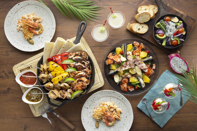 【コートヤード・バイ・マリオット 東京ステーション】溶岩石のグリルで焼き上げた夏の海の幸・山の幸を味わう夏のディナーコース「Summer Breathing」を発売