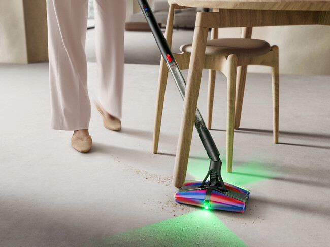 世界で最もスリム*¹、直径38mmのコードレス掃除機　Dyson PencilVac(TM)、世界に先駆けて新登場