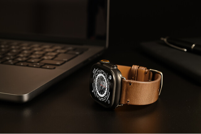 新ブランド「OBLAVVA」のプロダクト第1弾となる、Horween Leather製Apple Watchバンドの販売開始