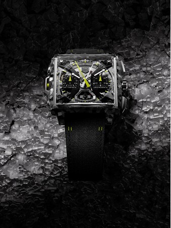 タグ・ホイヤーから、アヴァンギャルドなウォッチメイキングにおける新たな時代の幕開け「タグ・ホイヤー モナコ スプリットセコンド クロノグラフ」が登場