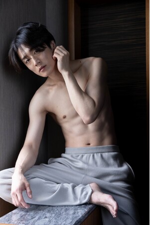 真田ナオキ 1st写真集、9月10日 小学館より発売決定！ 予約特典イベントを7月開催、抽選受付スタート！