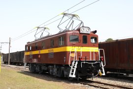 三岐鉄道カラー電気機関車(秩父鉄道分) イメージ1 三岐鉄道カラー電気機関車(秩父鉄道分) イメージ1