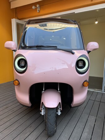 世界初！次世代ナトリウムイオンバッテリーを3輪ソーラーカーに搭載
