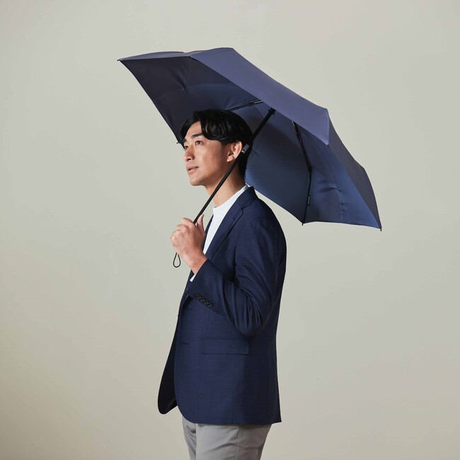 熱中症対策アイテムとして需要が高まる晴雨兼用折りたたみ傘のラインナップ拡大!