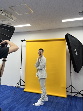 【取材風景をちょい見せ】NBAファイナル直前！バスケットボールアナリスト・佐々木クリスの取材風景を公開！「月刊スカパー！」2025年6月号が5月26日（月）に発売！