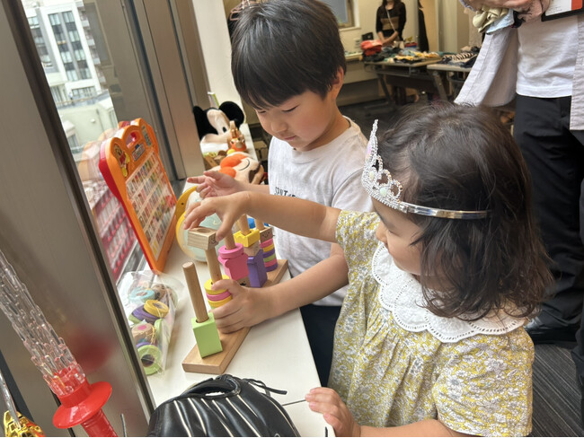 6月は衣替えシーズン！サイズアウトした”子どものファッションアイテム”を譲り合うイベント「社内リユースマーケット」第3弾を開催