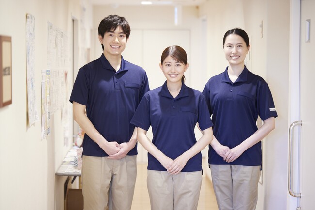介護・家事支援ユニフォーム、初の全面リニューアル！全国約35,000人の社員を対象とした投票で決定し、７月１日より着用開始