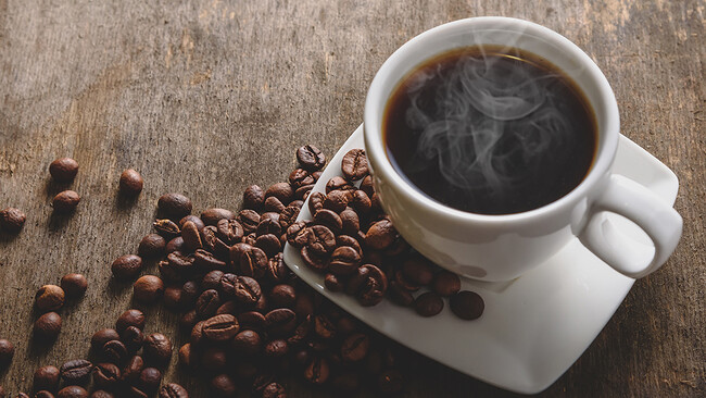 コーヒーショップに週1回以上立ち寄る人が2割　「一人の時間をゆっくり過ごす」場としても利用