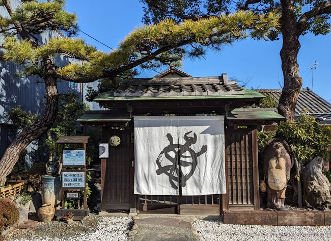 極上の涼菓。「白いダイヤ」で包んだ本葛まんじゅう、誕生。