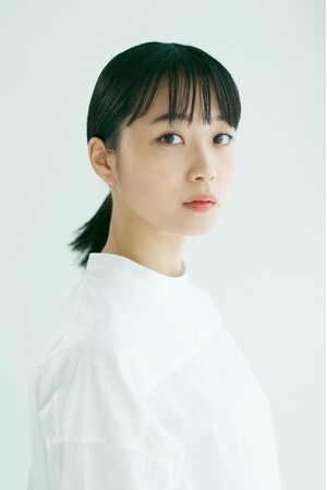 深川麻衣がよみきかせに登場！「カワイ肝油ドロップ presents よ・み・き・か・せ」