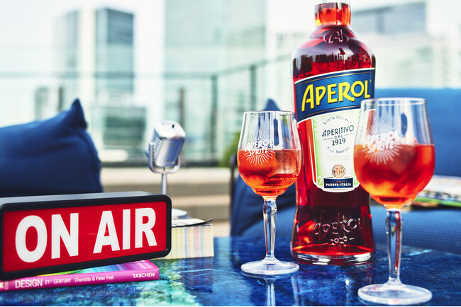 【ホテルインディゴ東京渋谷】渋谷の絶景を一望できるテラスでAperolを満喫　「Spritz in the City」を夏季限定で開催