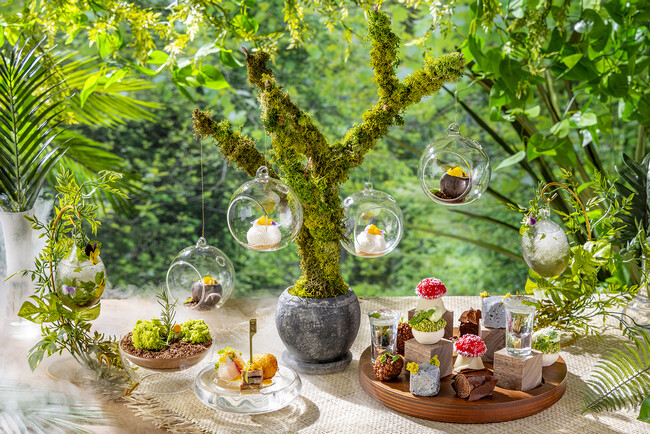 キンプトン新宿東京に現れた 幻のトロピカルフォレストを味わう 夏限定アフタヌーンティーが登場 