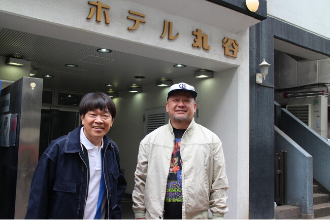 「ビジホ泊」×「アメトーーク！」コラボが実現！ケンコバと蛍原が東京・上野へ自然体な2人の姿は必見！自由すぎるケンコバにダメ出しも？