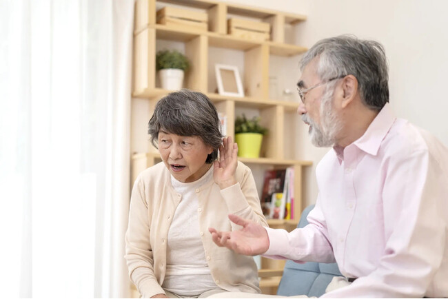 高齢化社会に向き合う──「聞こえ」の悩みとその対策とは
