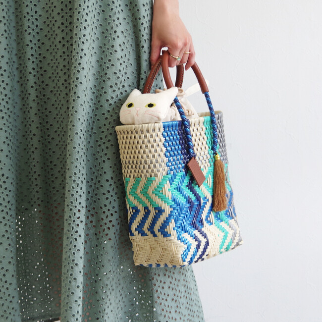 【WOVEN】ネコ好きも納得！猫巾着付きメルカドバッグの特別セットが新登場！大人カジュアルに似合う上品かごバッグ