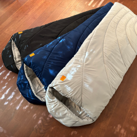 北欧デザイン。足元まで広々。