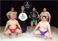 インバウンド向け相撲エンタテインメントショーホールTHE SUMO HALL日楽座OSAKA2025年5月30日（金）に開業1周年を迎えました
