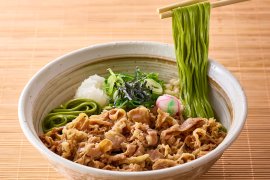 牛肉と九条ねぎの冷やし抹茶そば 牛肉と九条ねぎの冷やし抹茶そば