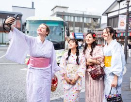 友達と浴衣体験 友達と浴衣体験