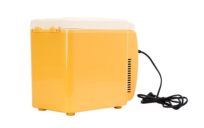 『6缶パックがすっぽり入る「6缶ビール冷蔵庫」』を発売