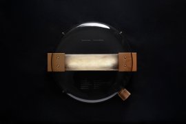 《O3 Cosmic Memory / 成層圏の記憶》正面図