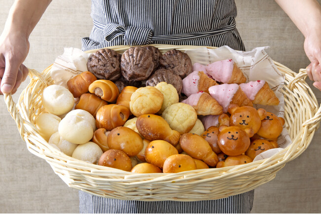 家族で楽しもう♪キッズメニューにお子様専用パン食べ放題が新登場！垂水・マリンピア神戸内「LAGOON TOOTH TOOTH」にて。