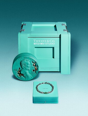 【TIFFANY & CO.】ティファニーとダニエル・アーシャムによる最新作、「Bronze Eroded Penny Vessel」と「HardWear」限定ネックレスを発表
