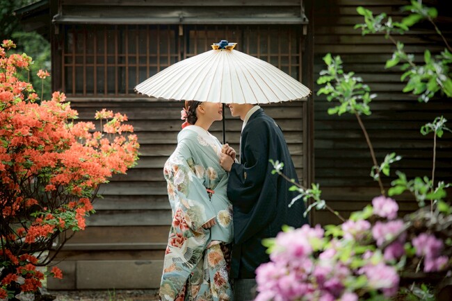 「伝統的な日本の美しさ」と「生命力あふれる自然の息吹の中」で。心震わすブライダルロケーションフォトを
