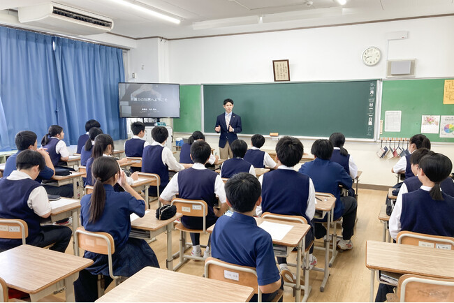『異議あり!』は言わないの?弁護士が中学校で本音トーク