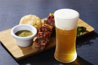 【南国生まれの極上ビールを東京で】
「LAVAROCK神谷町」に「“樽生”オリオン ザ・プレミアム」が登場！