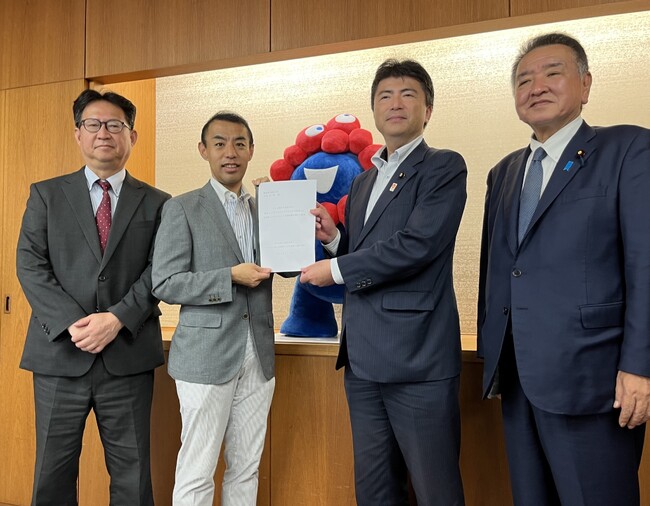 「中小企業の生産性革命とリスキリングによる賃金アップを実現する議員連盟」リスキリング支援強化と従業員エンゲージメント活用促進のための政策提言を古賀経済産業副大臣へ申し入れ