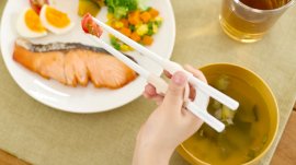 独自のパーツで持ち方をサポート 独自のパーツで持ち方をサポート