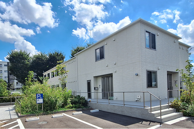 厚労省が推進する「障害者の地域移行」へ対応。重度知的・精神障害者の施設不足解消に取り組み～日中サービス支援型グループホーム『ユースタイルホーム』全国50施設開設へ～