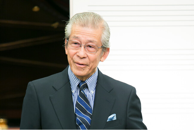 追悼・鵜崎庚一。画期的な“チャート”により、クラシック音楽に必須の「楽曲分析」を理解しやすくした『アナリーゼの技法』シリーズ著者を偲び、追加タイトル続々配信！