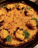 季節のおすすめパエリア『生ウニのパエリア』