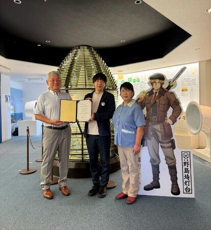 【燈の守り人】南房総市と連携強化 野島埼灯台キャラクターを観光協会に贈呈