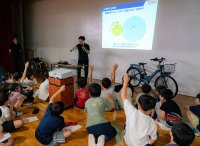 【ニュースレター】教材は世界初の電動アシスト自転車　科学への挑戦心を刺激！