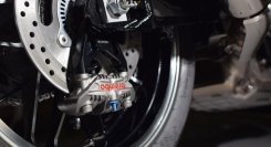 Z900RS　リアブレーキにbremboラジアルキャリパー4POTを導入可能にしたEZパッケージが新登場！