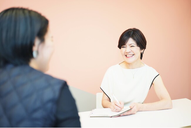 新プランの導入により女性起業家を支援します。独自のビジネス成長を促進する体制を整備しました。