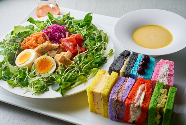 金沢の旅に、贅沢なひとときを。マイクログリーン専門レストラン【OTM Restaurant & Bar】の「カラフルサンドウィッチ食べ放題」がメイン料理を一新！