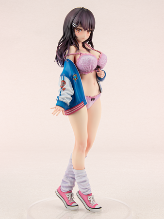 大人気イラストレーター、緒方てい先生が描く『スカジャン彼女はクールでいたい! 神楽京香』がフィギュアで登場。あみあみ限定でご案内中。